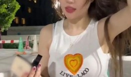 网友爆料李小璐滑板视频,运动风女神再现江湖