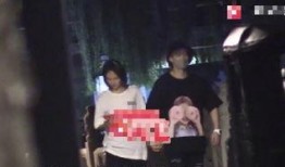 小鲜肉被爆料恋情了视频,甜蜜瞬间引网友热议